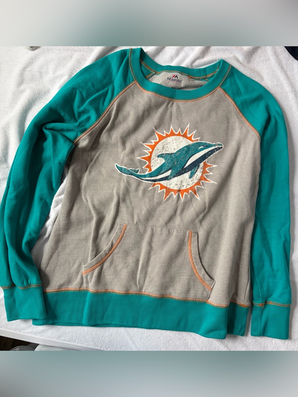 Women’s Miami dolphins sweatshirt